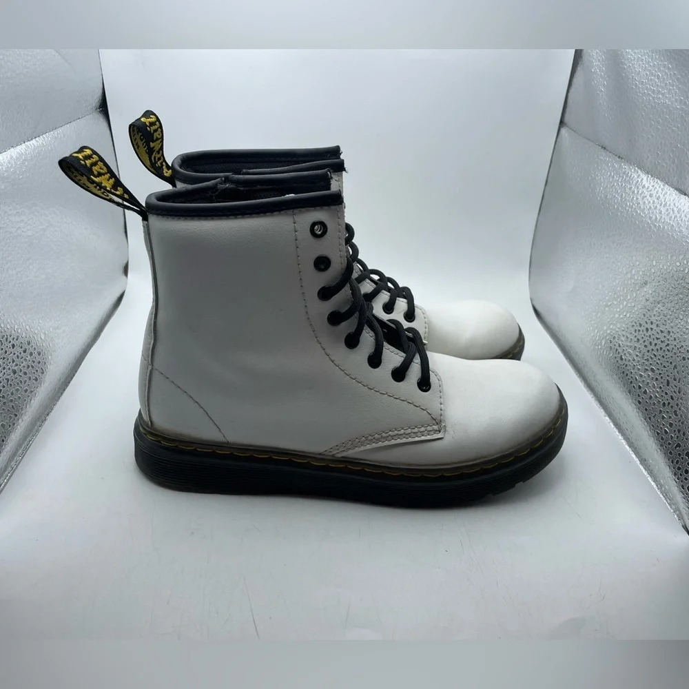 Dr. Martens Zavalaj Kids White Lace-Up Boots size 3